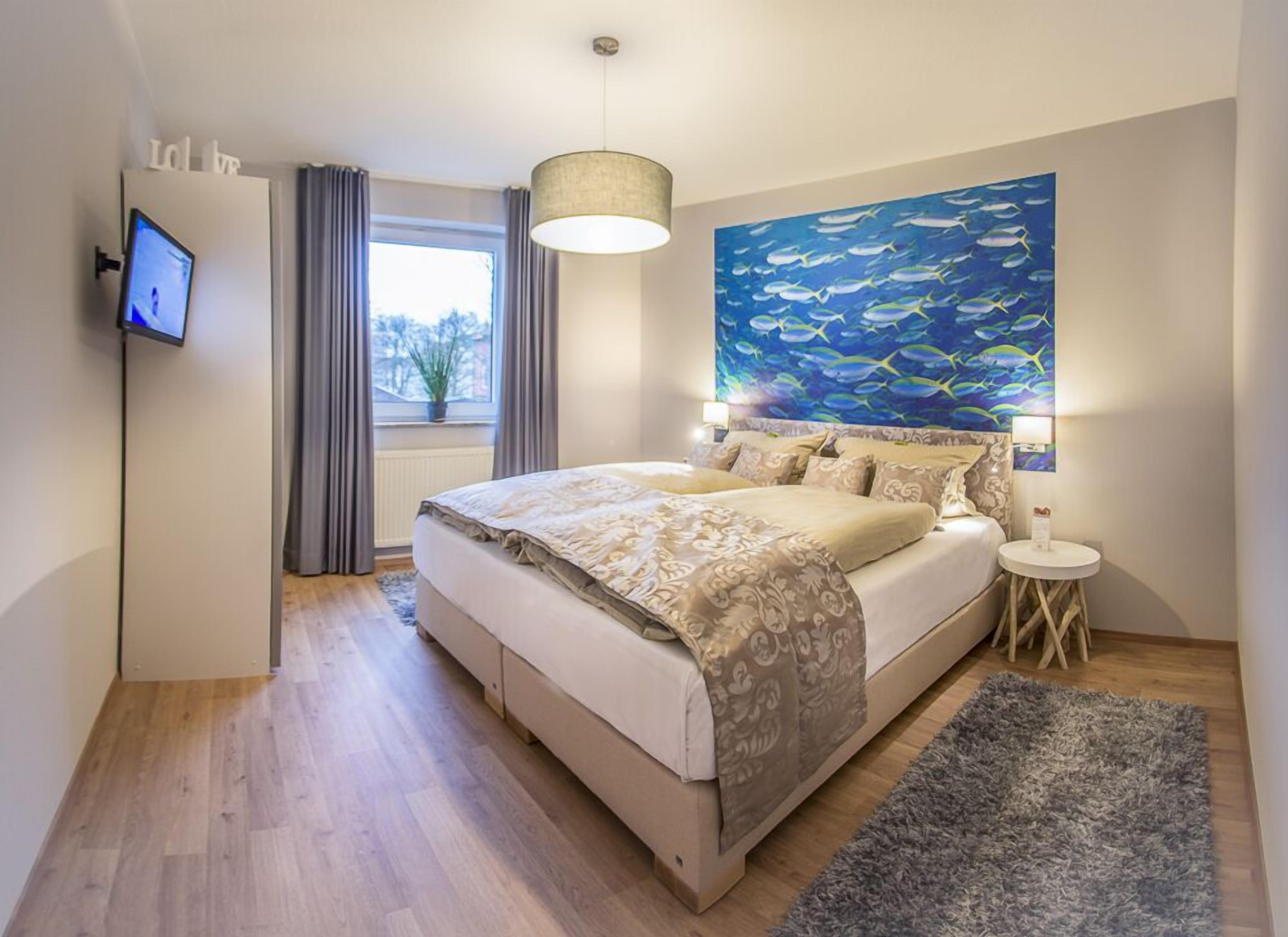 1 bedroom, iron/ironing board, Internet, bed sheets