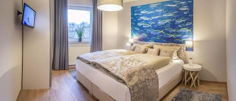 1 bedroom, iron/ironing board, Internet, bed sheets