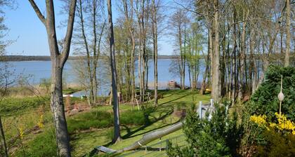 Loft right on the lake !!!