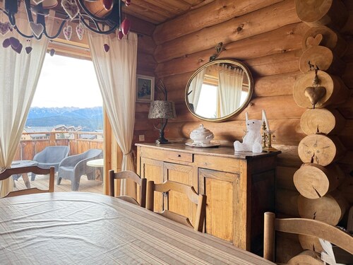 CHALET EN RONDIN - LES ANGLES - 4 ETOILES - VUE LAC DE MATEMALE - PROCHE PISTES