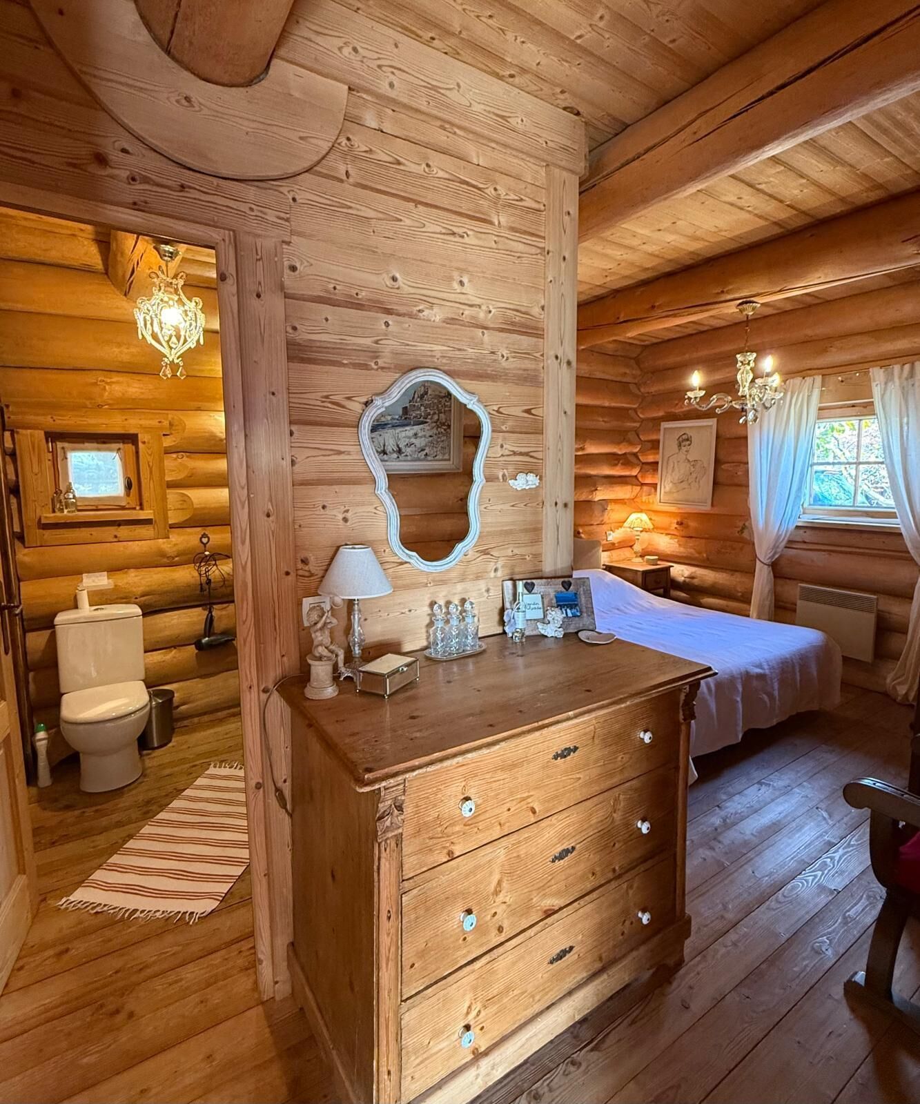 4 soveværelser, skrivebord, strygejern/strygebræt, weekendseng