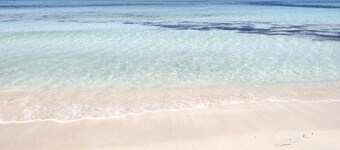  家族や友達と一緒に島で最高のビーチから10分