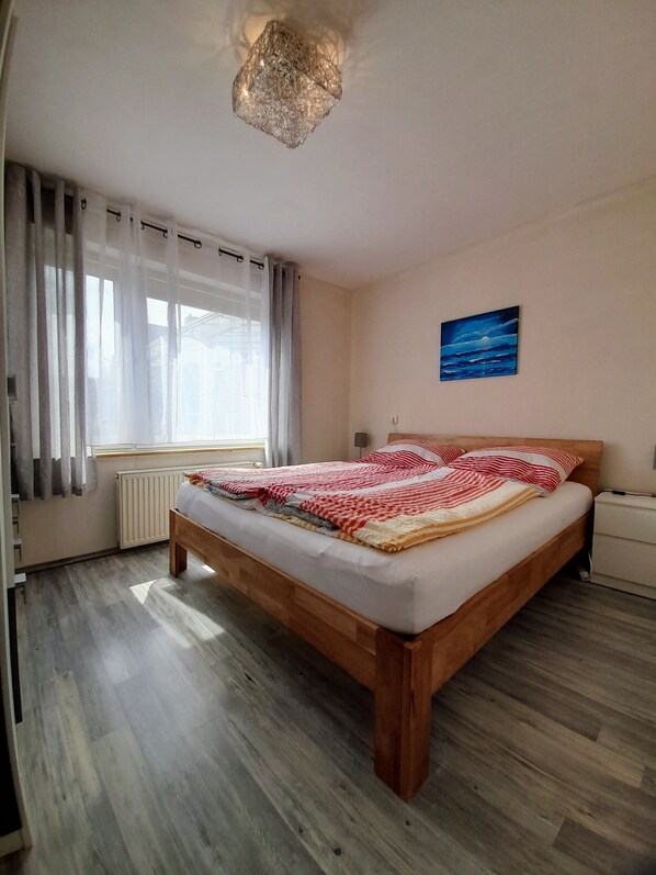 1 bedroom, soundproofing, iron/ironing board, free WiFi