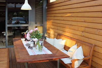 Top modern City Apartment at the University Hospital in a quiet green area