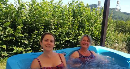 Auvergne, Montagne Bourbonnaise (Allier), Fermette 3 ***