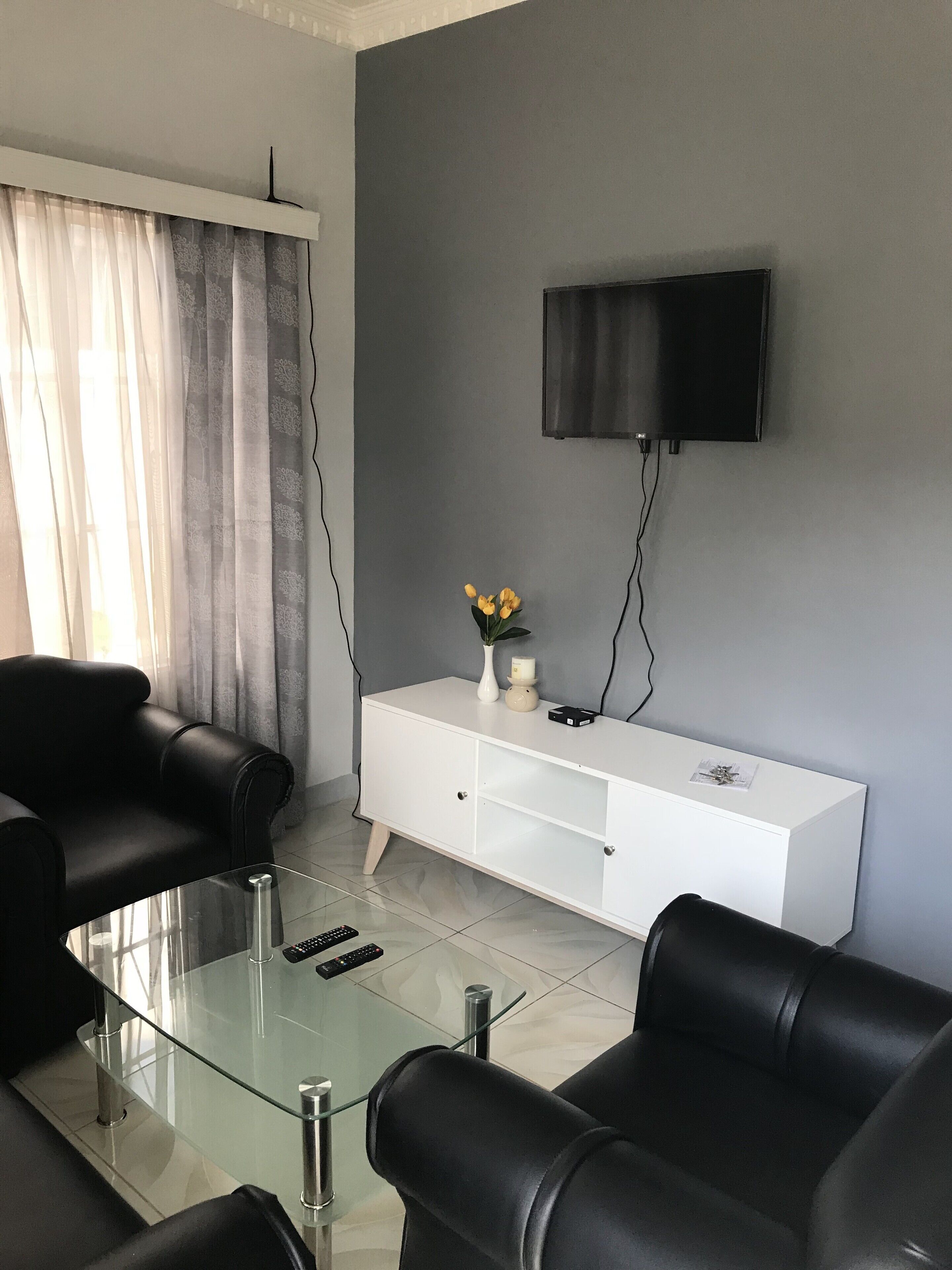 Télévision à écran plat