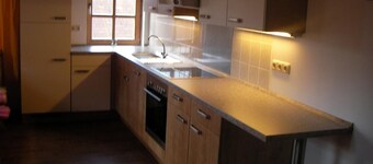 Presseck l��genhet för 9 - 12 personer med 5 sovrum - bondgård