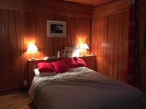 4 chambres, fer et planche Ă repasser, Wi-Fi, draps fournis