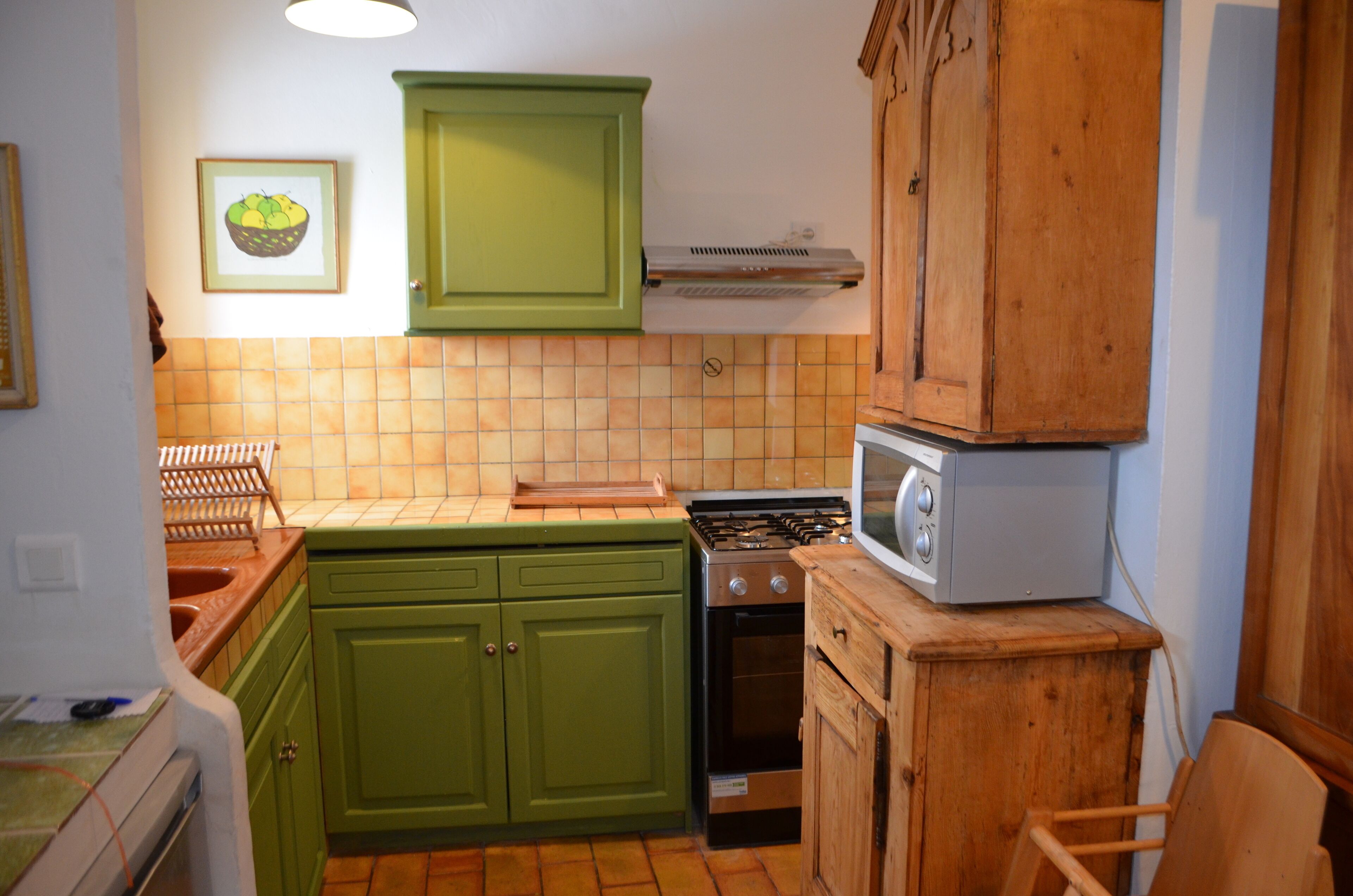 Maisonette on the edge of the medieval village of Aups