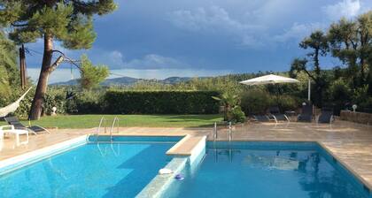 In Mas, 1 Studio 2 persons + room 2 persons, with additional costs