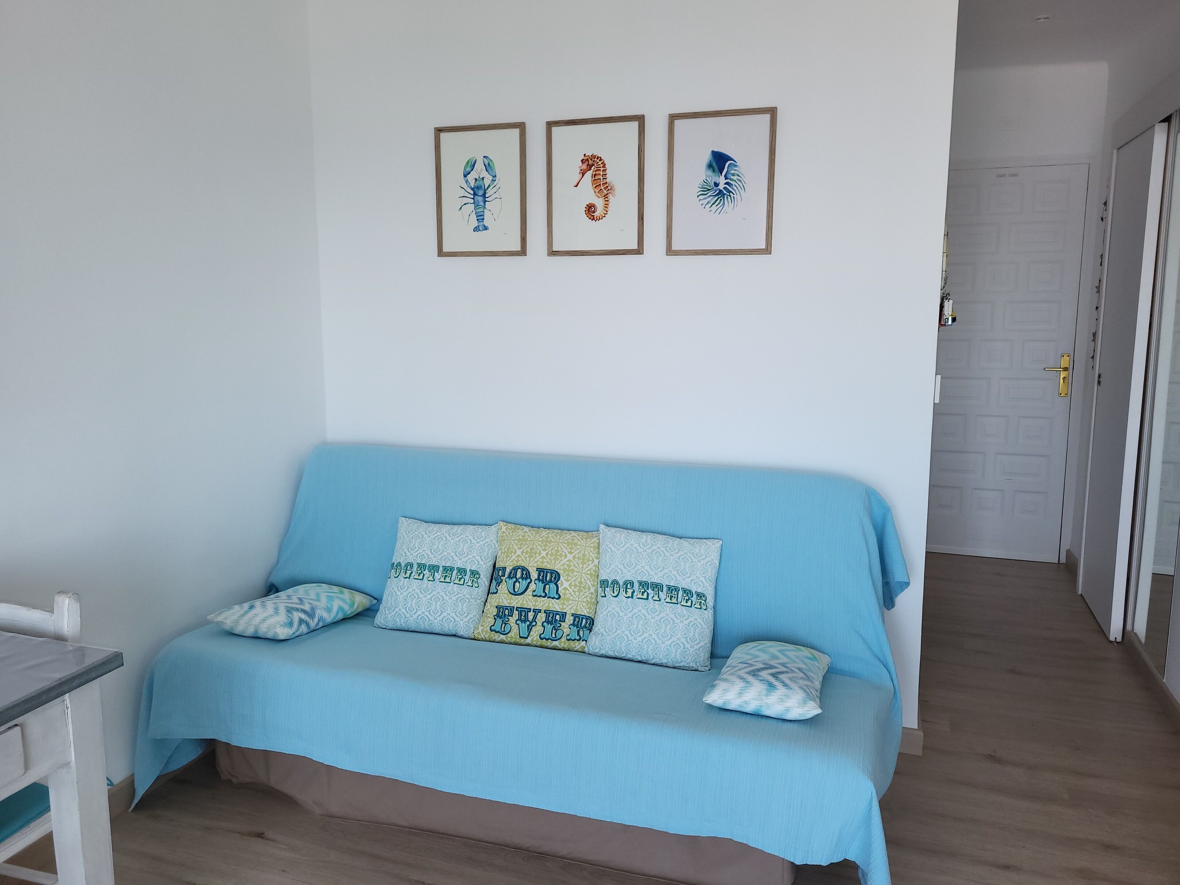 Completely redone apartment with breathtaking views of the Canyelles cove