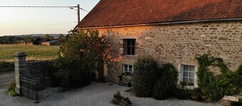 The Village cottage with outdoor pool