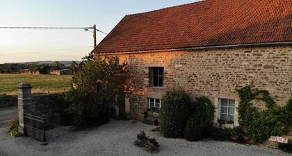 The Village cottage with outdoor pool