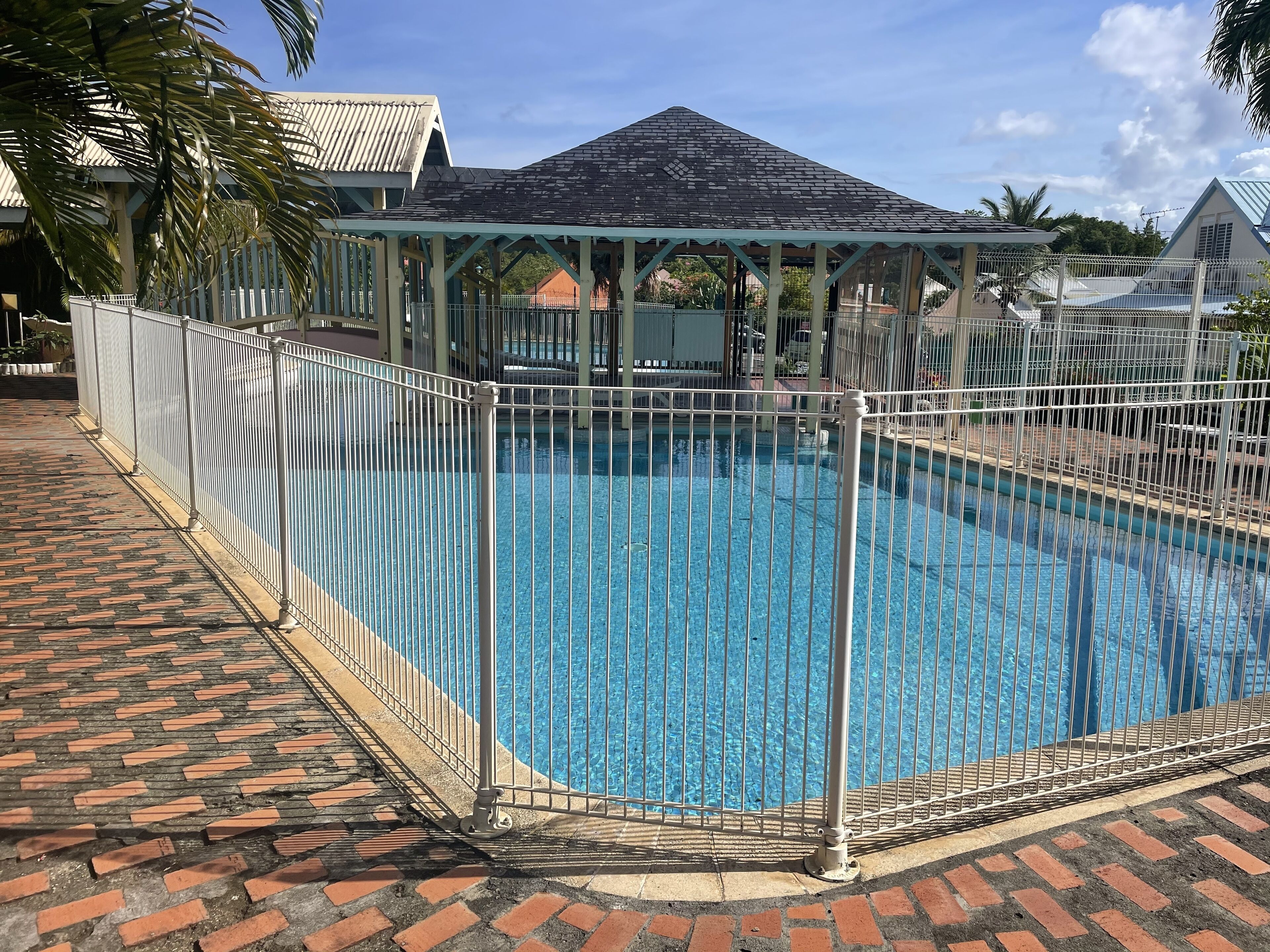 Udendørs pool