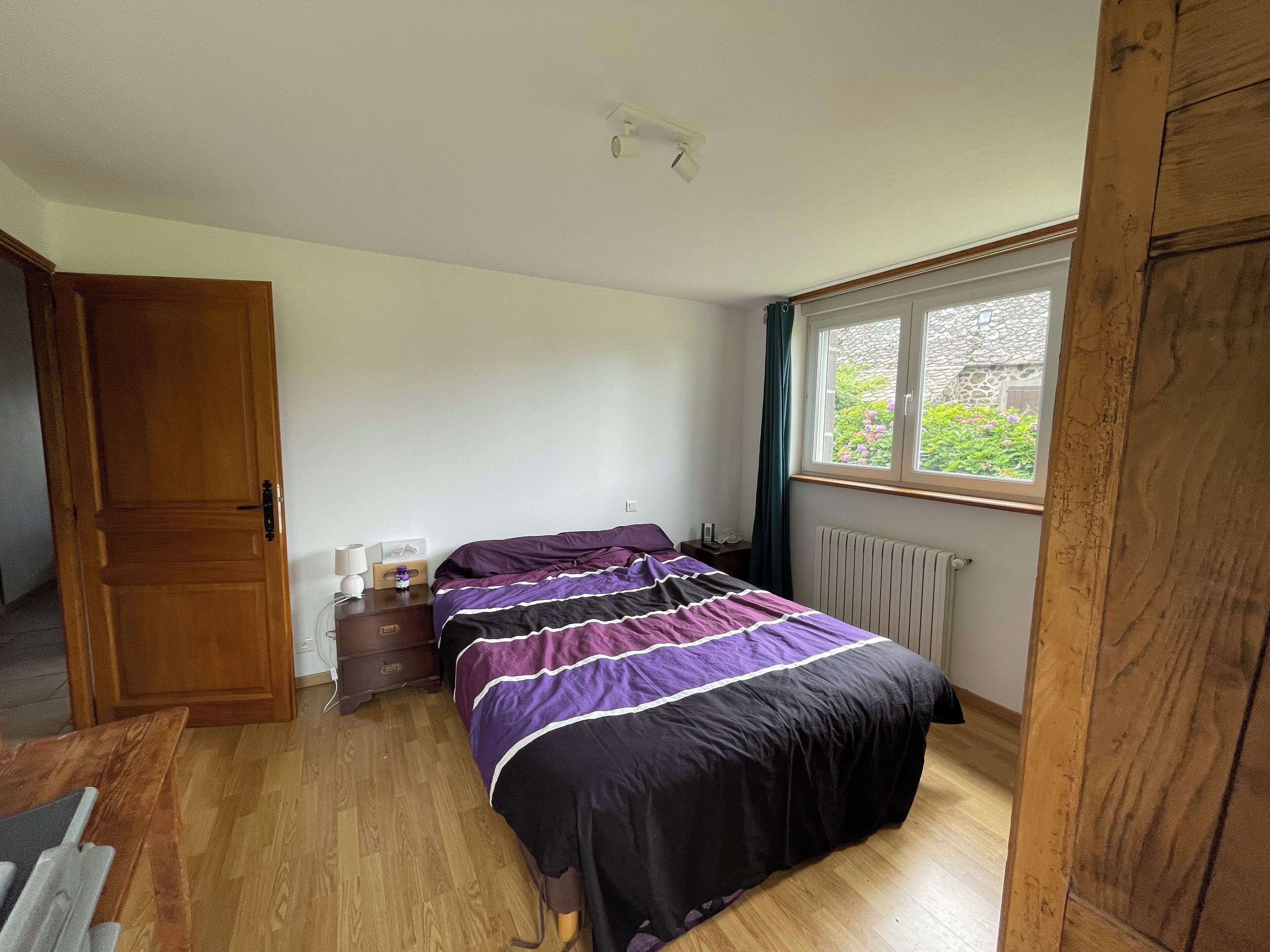 4 chambres, fer et planche à repasser, Wi-Fi gratuit, draps fournis