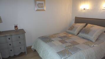 2 chambres, fer et planche Ă repasser, Wi-Fi gratuit