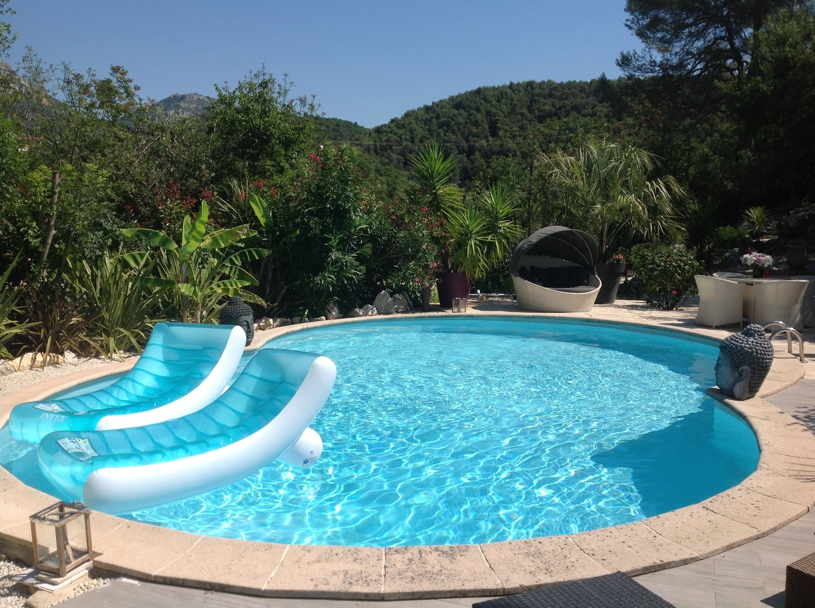 Piscine extérieure