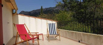 Tautavel : Grande maison dans village entre mer/montagne avec jardins/terrasses