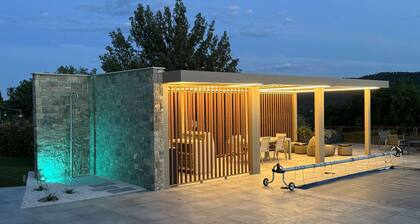Large villa with private heated pool