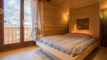 3 chambres, fer et planche à repasser, Wi-Fi gratuit, draps fournis