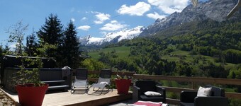 Chalet Haute Savoie quiet jacuzzi wifi near Lake Annecy