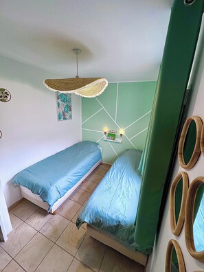 3 bedrooms, iron/ironing board, travel cot, WiFi