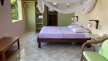 5 quartos, ferros/tábuas de passar roupa, berço de viagem, Wi-Fi