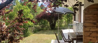 Large T2 on the garden level of CHALET in BARCELONNETTE (04400)