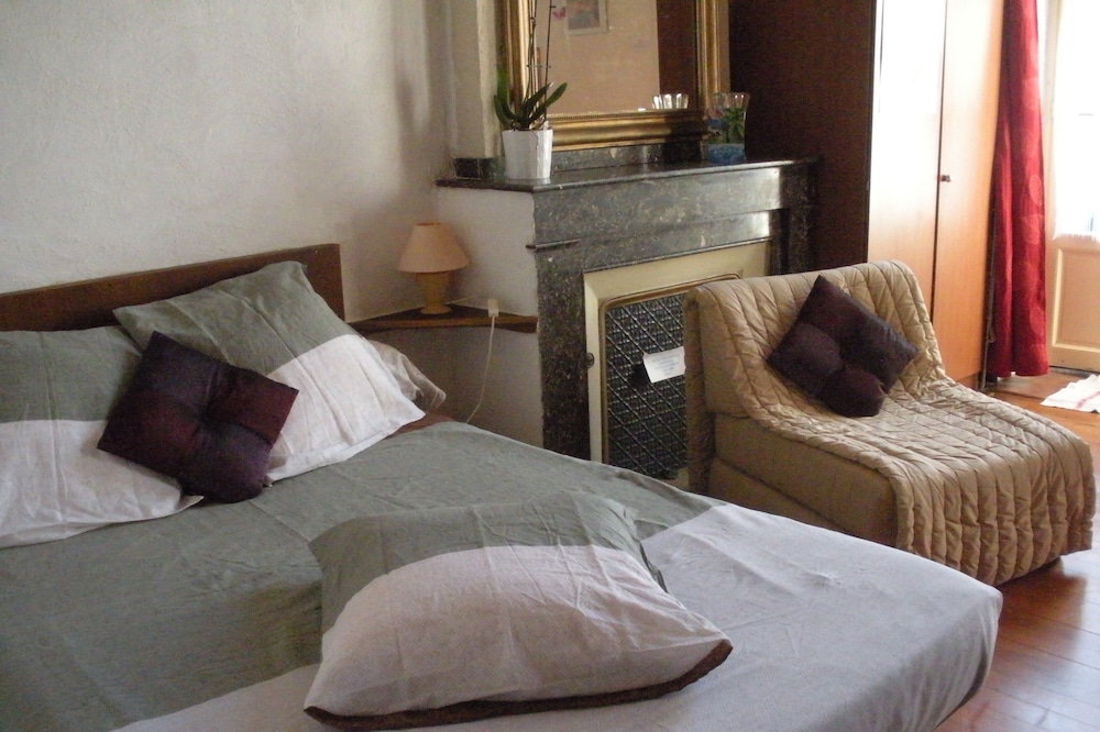 Studio on the 1st floor next to the thermal baths and the fun thermal center