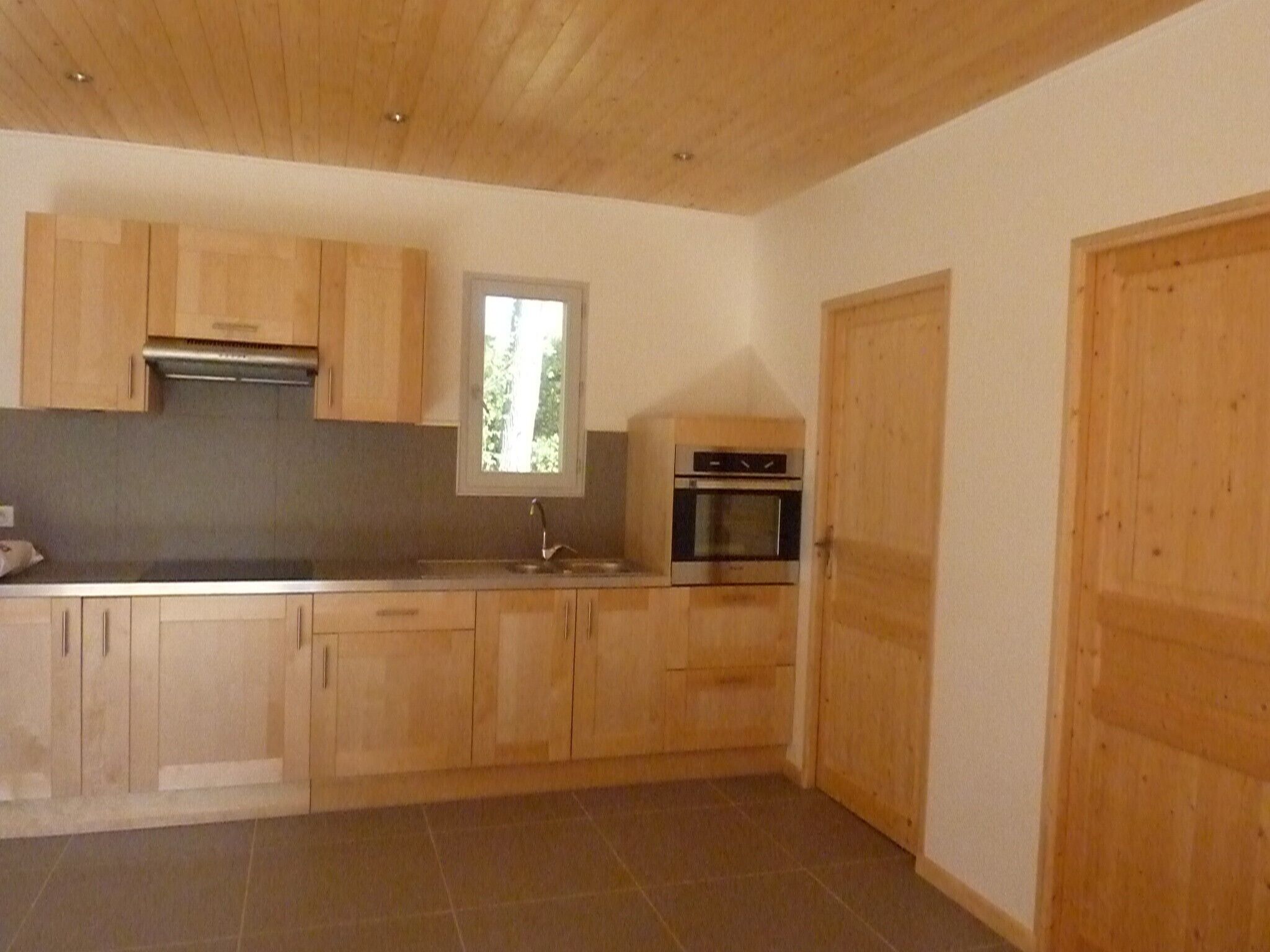 3-room house in the middle of the woods located in Assas with swimming pool