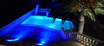 Villa, St Maxime  vue mer,calme, climatisée,  et piscine chauffée