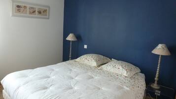 2 Schlafzimmer, Schreibtisch, Bügeleisen/Bügelbrett, kostenloses WLAN