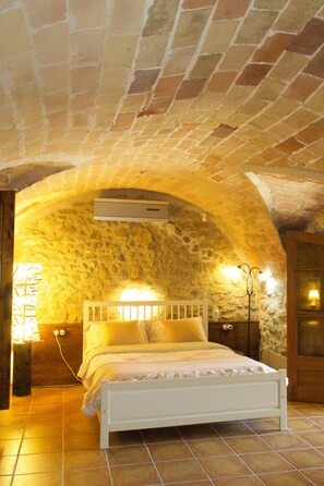 3 chambres, fer et planche à repasser, lit parapluie, Wi-Fi gratuit