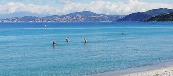 Appart F3, 75m2  on the ground floor with private access, assigned parking space