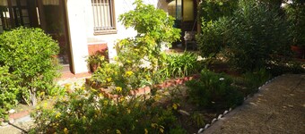 Appart F3, 75m2  on the ground floor with private access, assigned parking space
