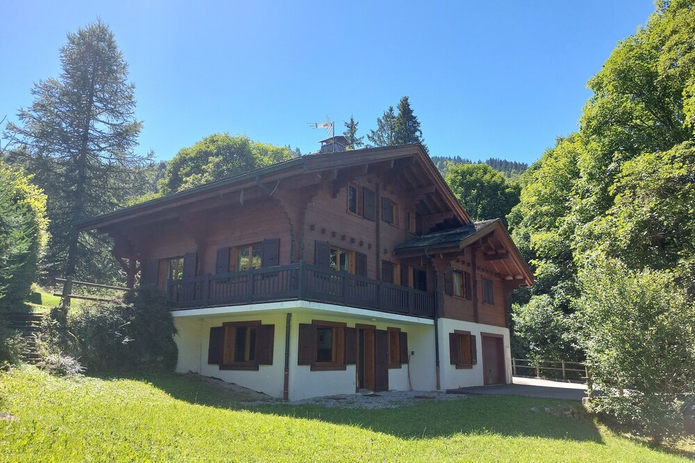 La Clusaz apartment, 3 rooms, 6 people, 150m from the slopes