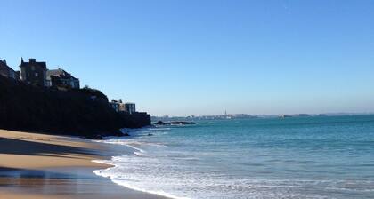 Maison charmante à Saint Malo à proximité de la plage, idéale pour les familles