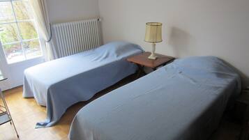 5 chambres, bureau, fer et planche Ă repasser, Wi-Fi