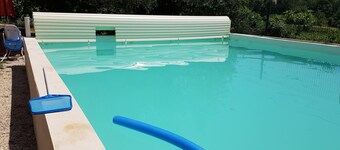 renovated and comfortable house in a Provencal farmhouse, surrounded by vineyards