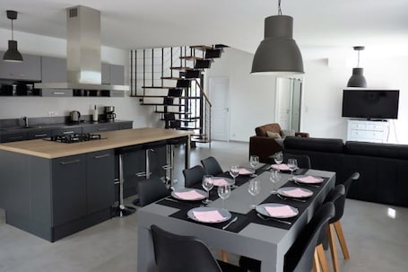Interior. Air-conditioned villa with heated pool for 9 people