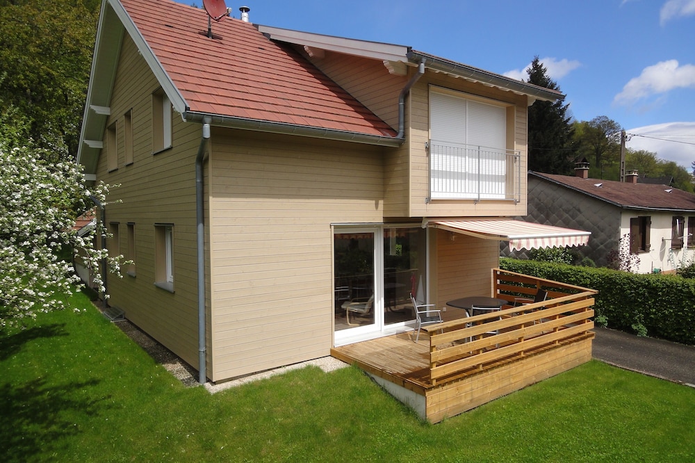 Comfortable cottage in a recent chalet