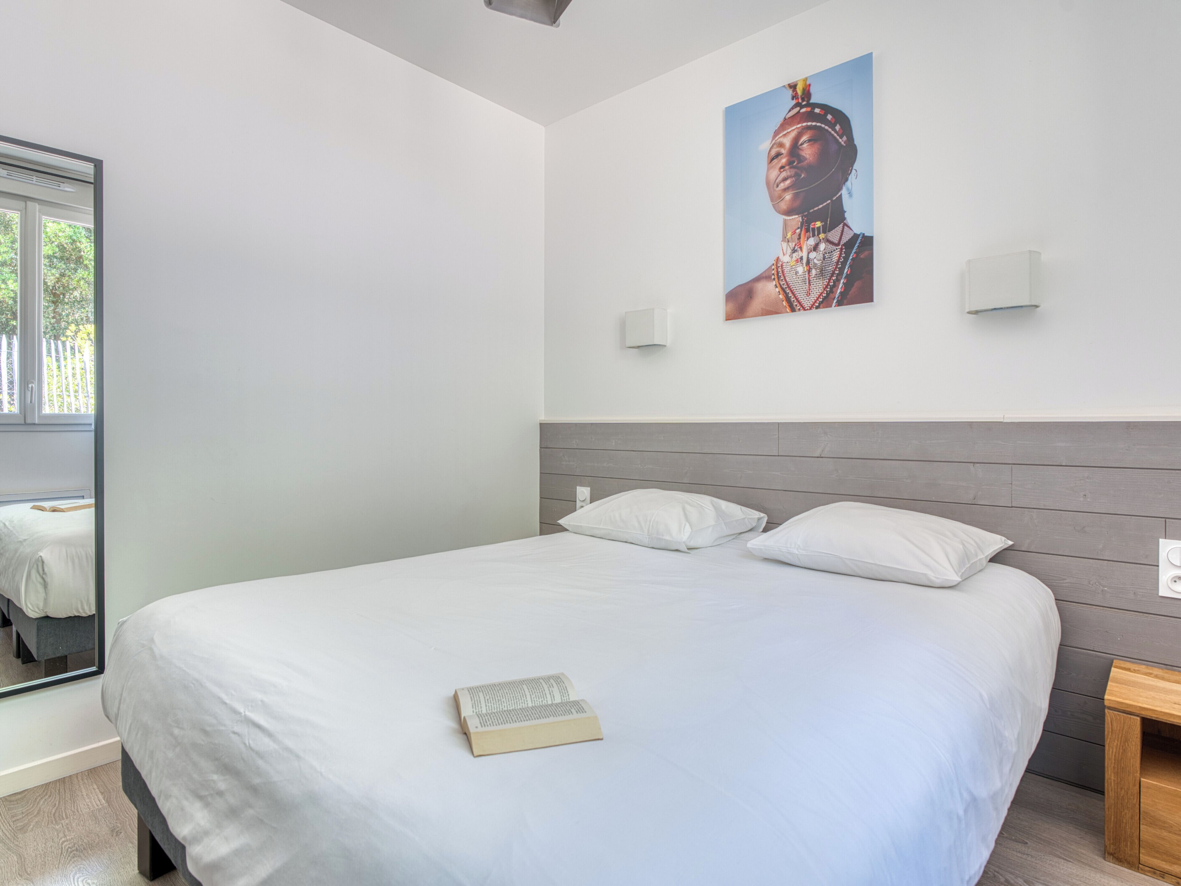 3 slaapkamers, een strijkplank/strijkijzer, reisbedje, wifi