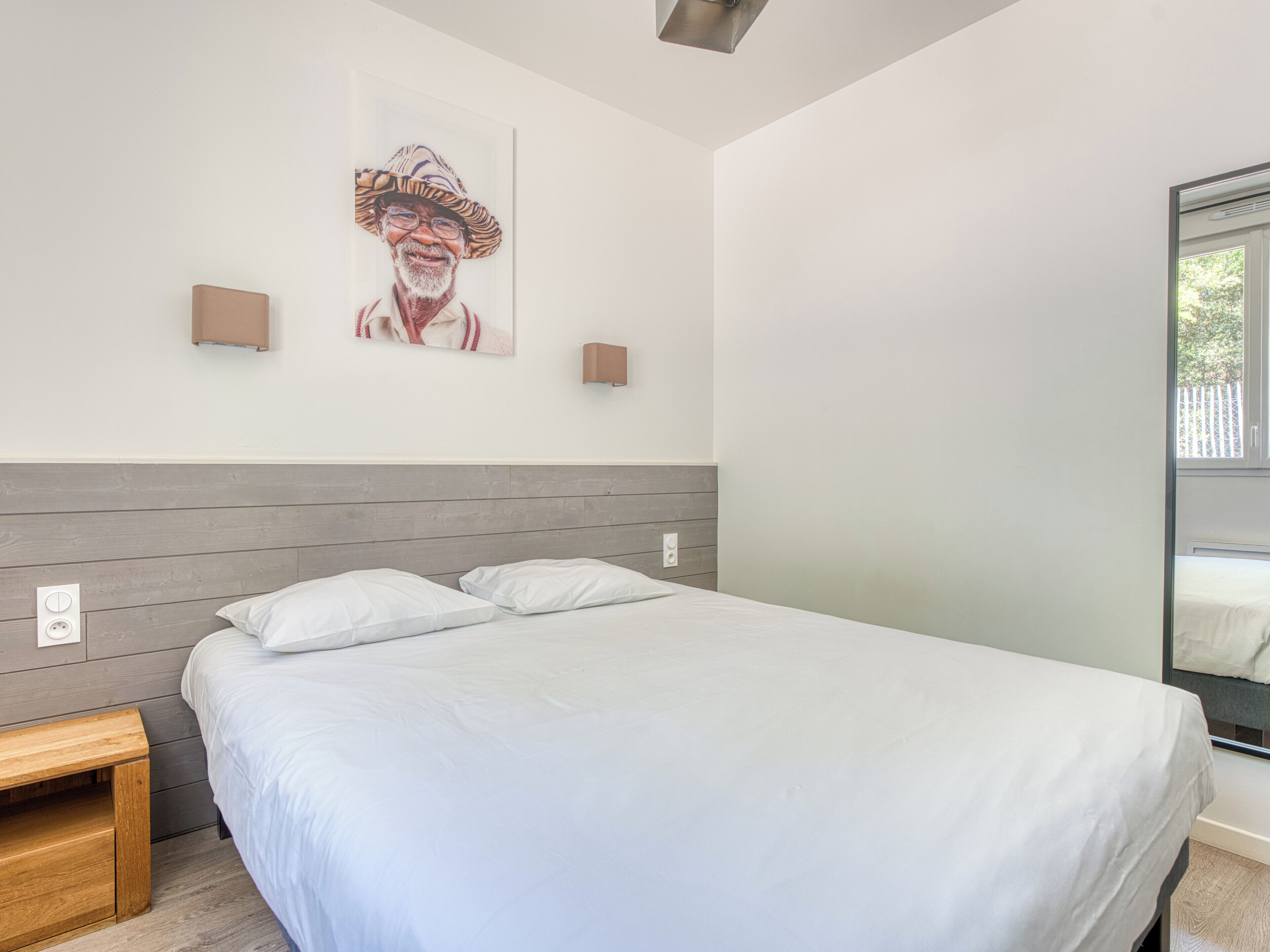 3 bedrooms, iron/ironing board, travel crib, WiFi