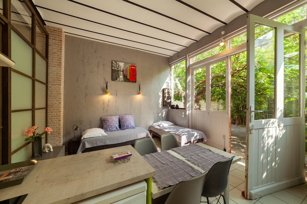 "Le Cube" Comfortable urban loft-Relaxation area in summer-Bikes welcome