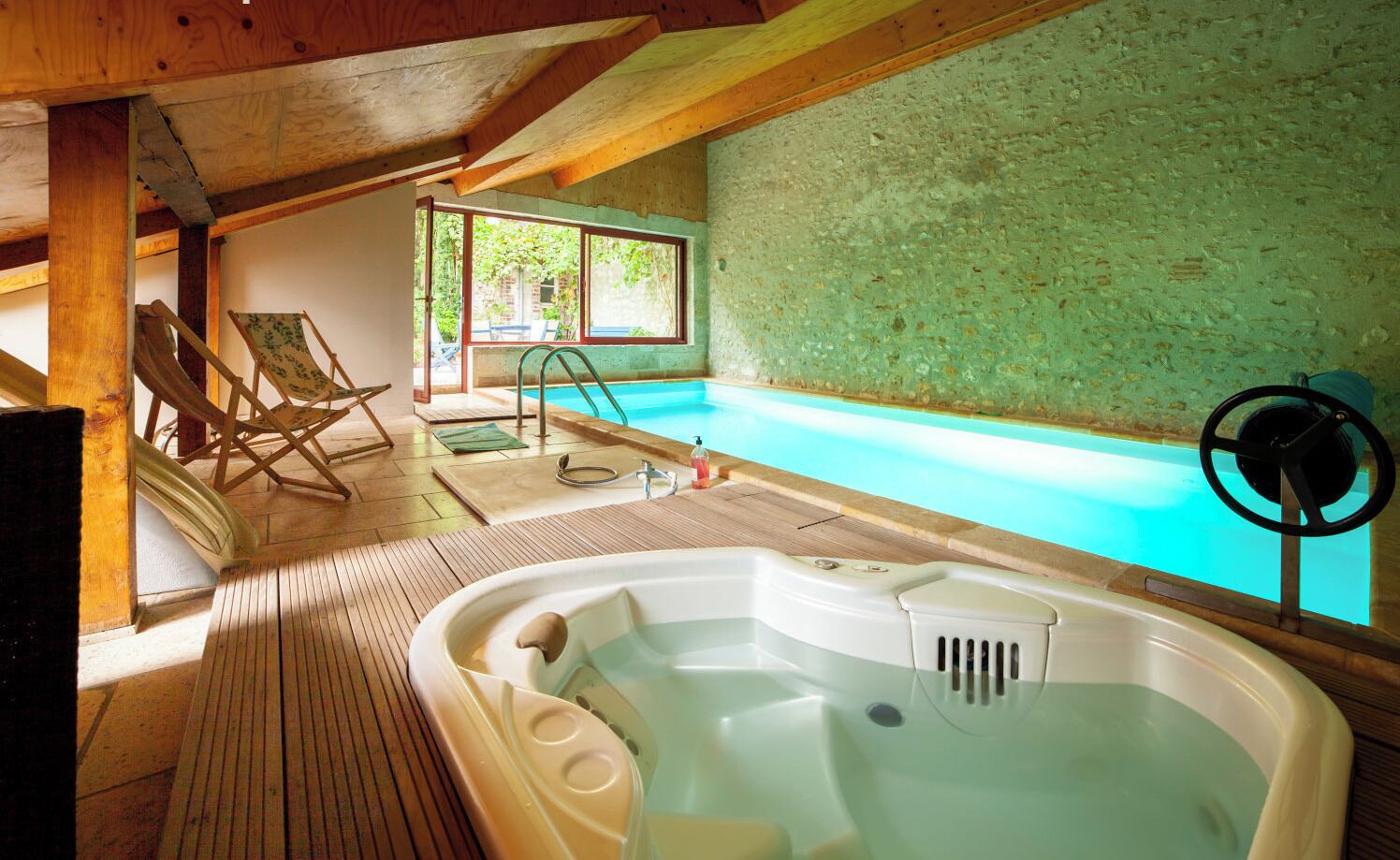 Piscine couverte, piscine chauffée