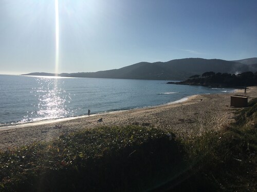 A little corner of paradise in a typical village with swimming pool and sea view