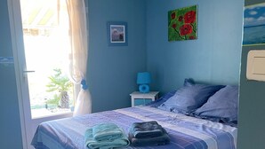 Unclassified image, 2 of 17, button - A little corner of paradise in a typical village with swimming pool and sea view (Coggia)
