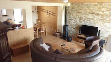 TV connectée, jeux vidéo, lecteur de DVD, chaîne hi-fi