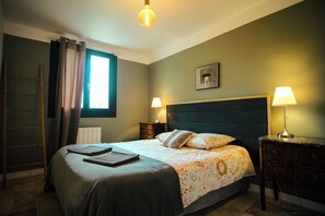 8 soveværelser, senge med madrasser af memory foam