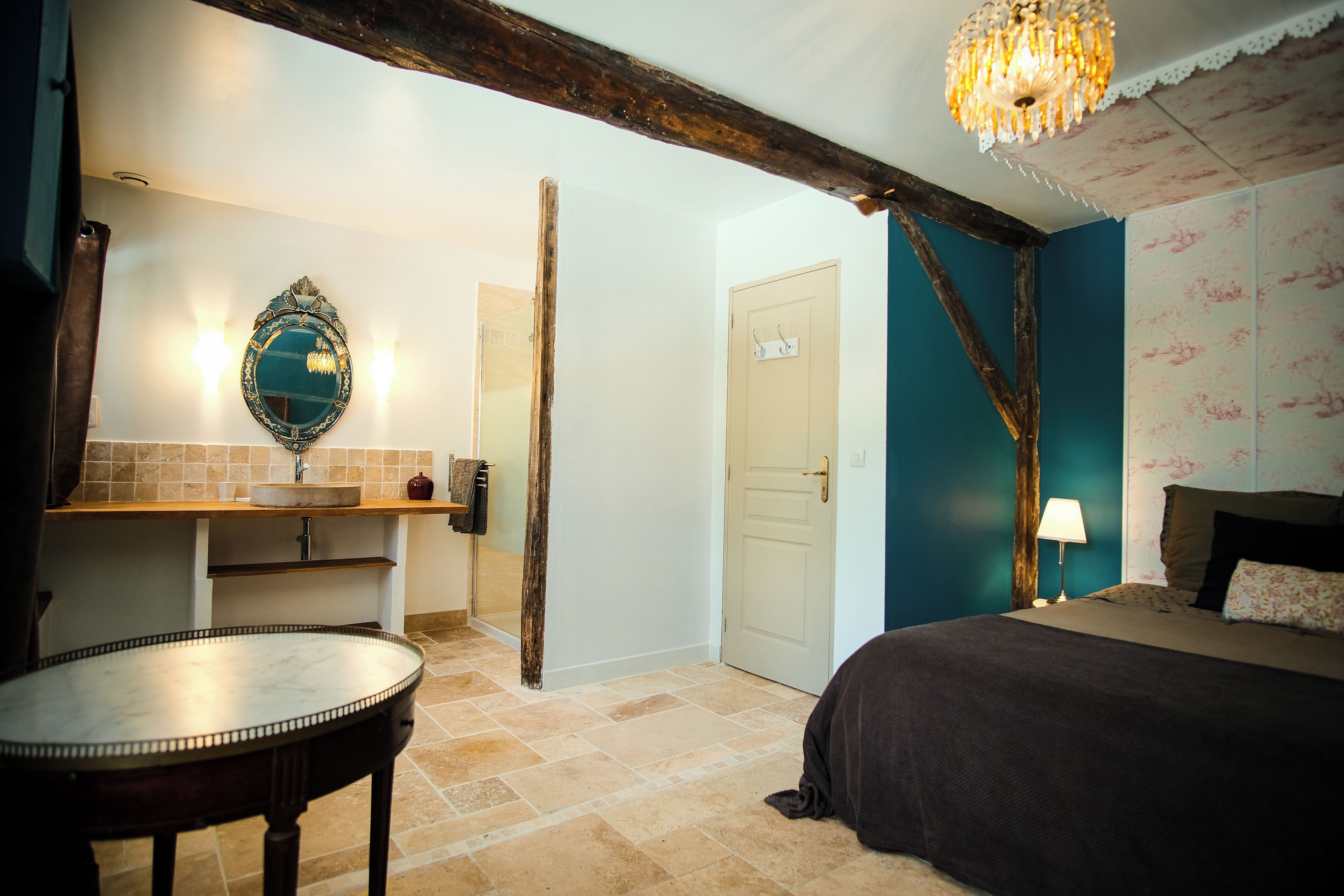 8 sovrum, memory foam-madrasser, strykjärn/strykbräda och gratis wi-fi